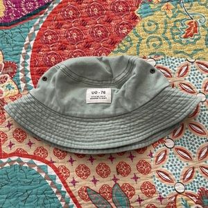 Urban Outfitters bucket hat